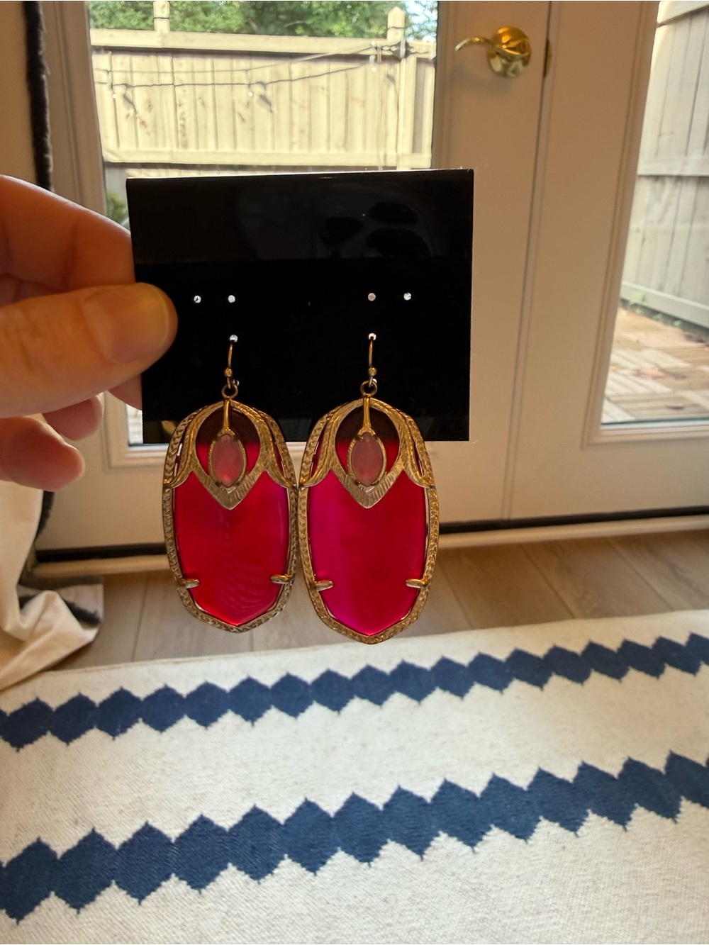 Kendra Scott Maroon and Gold Dangle Earrings